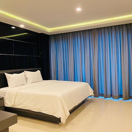 Grand Avenue Condo By Bormon Pattaya Exterior photo