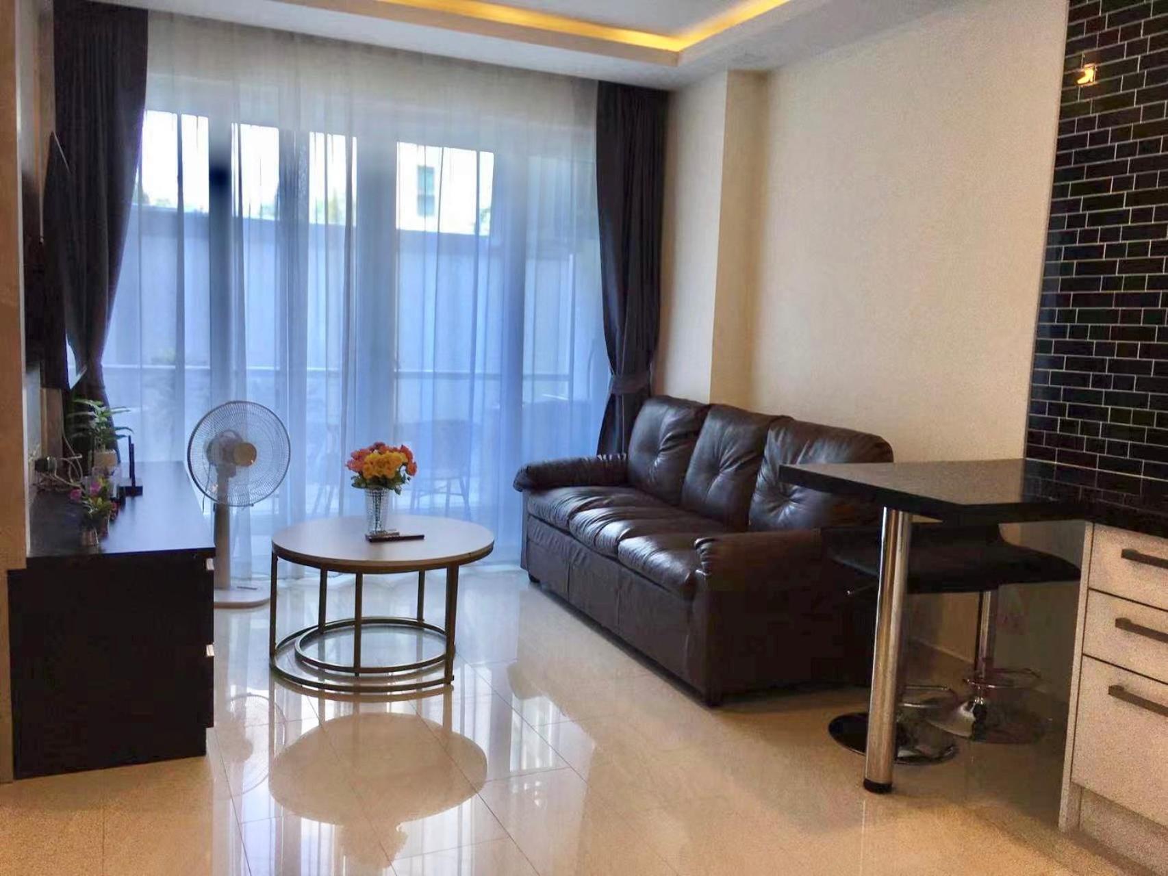 Grand Avenue Condo By Bormon Pattaya Exterior photo