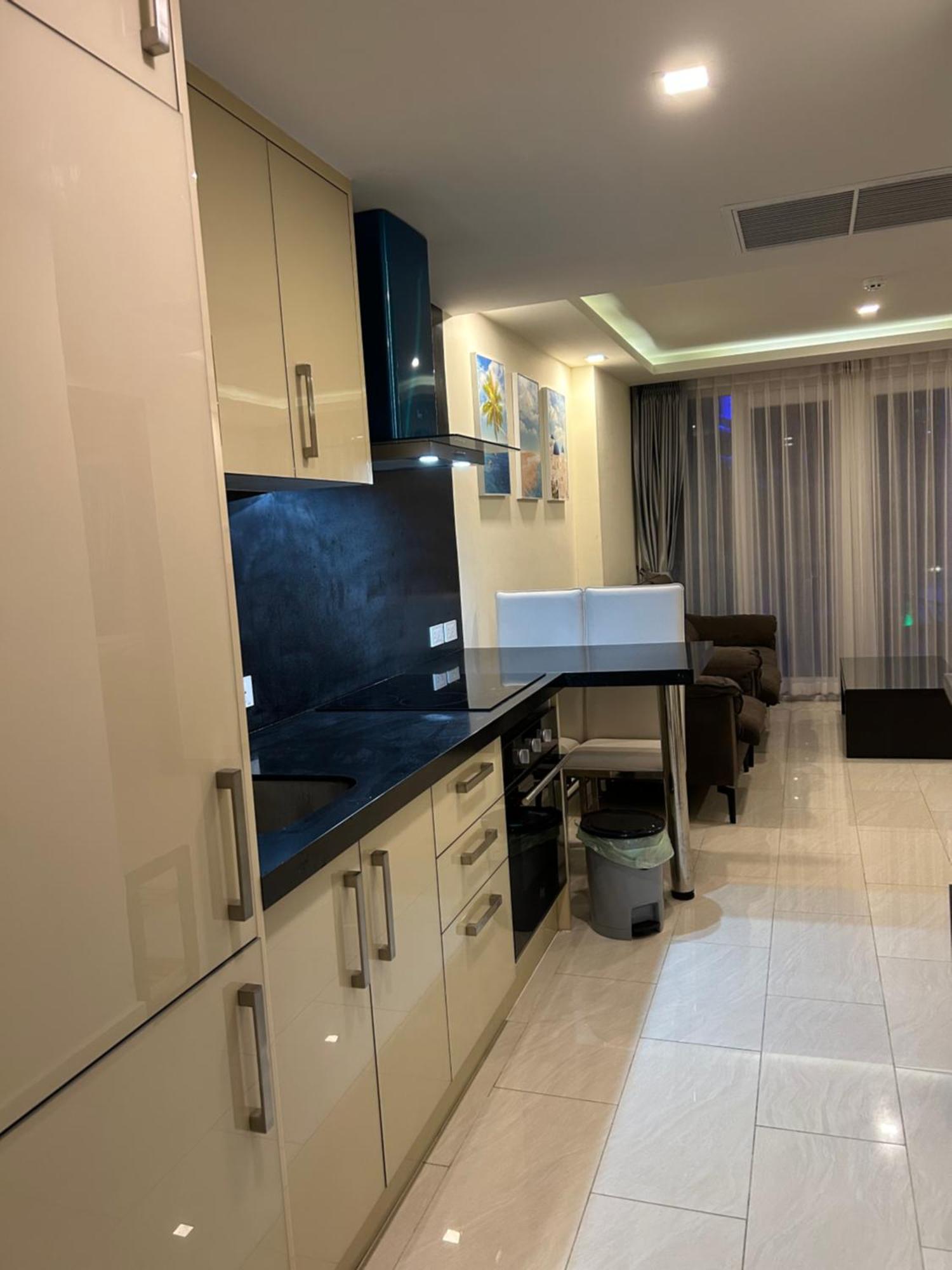 Grand Avenue Condo By Bormon Pattaya Exterior photo