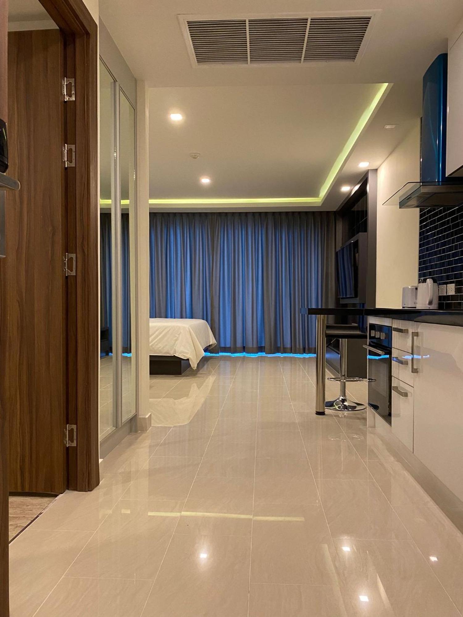 Grand Avenue Condo By Bormon Pattaya Exterior photo